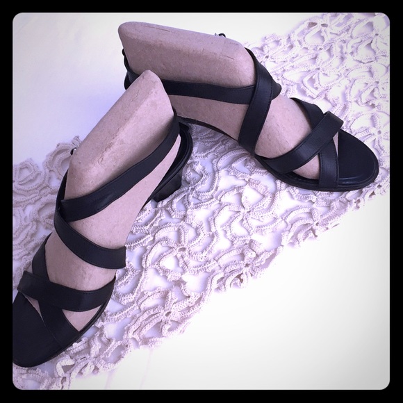 Vintage 80’s Designer Charles Jourdan leather black sandals - Picture 1 of 9